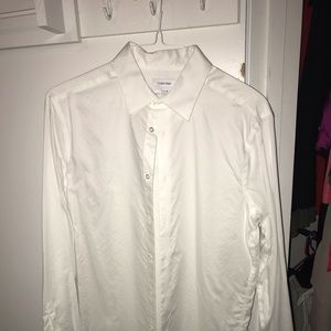 White textured Calvin Klein button down - slim fit